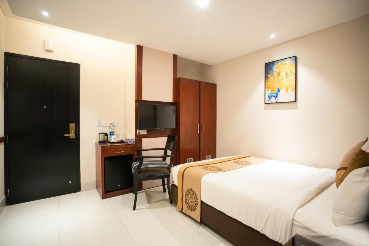 Jatra Hotel Grand Royal Dhaka Ngoại thất bức ảnh